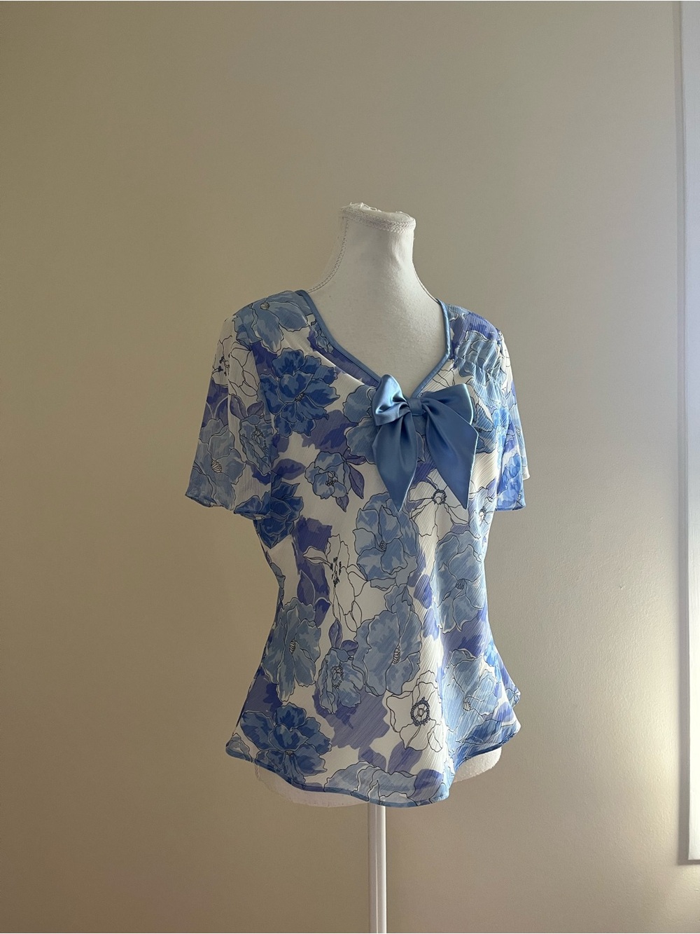 Blue Floral Bow-Accent Women's Top